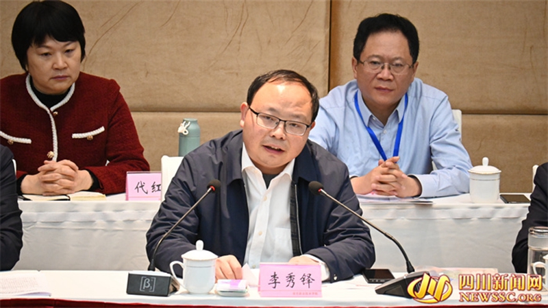 2省教育厅宣思处副处长李秀铎讲话_副本.jpg 2省教育厅宣思处副处长李秀铎讲话_副本.jpg