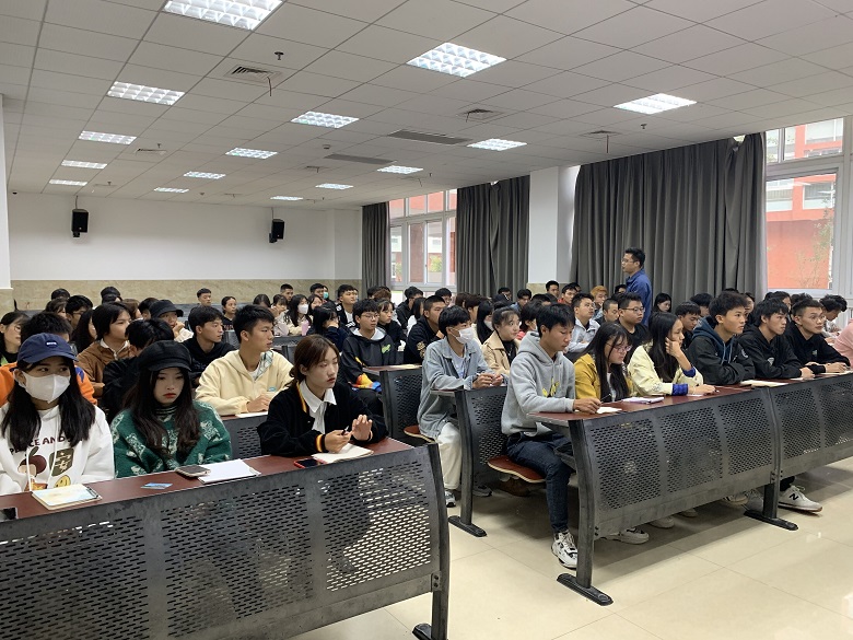 党课第一讲3.jpg 党课第一讲3.jpg