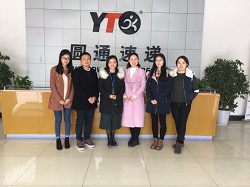 图3 教师深入圆通速递调研.JPG