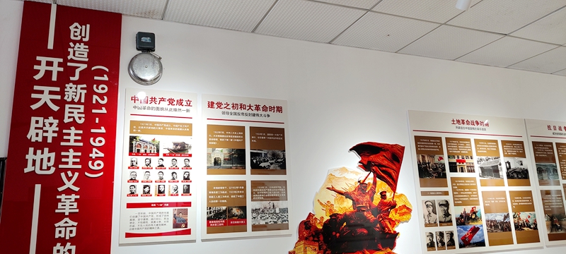 开天辟地.jpg 开天辟地.jpg